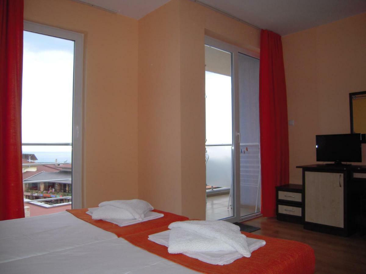 סבטי ולאס Bona Dea Club Hotel מראה חיצוני תמונה